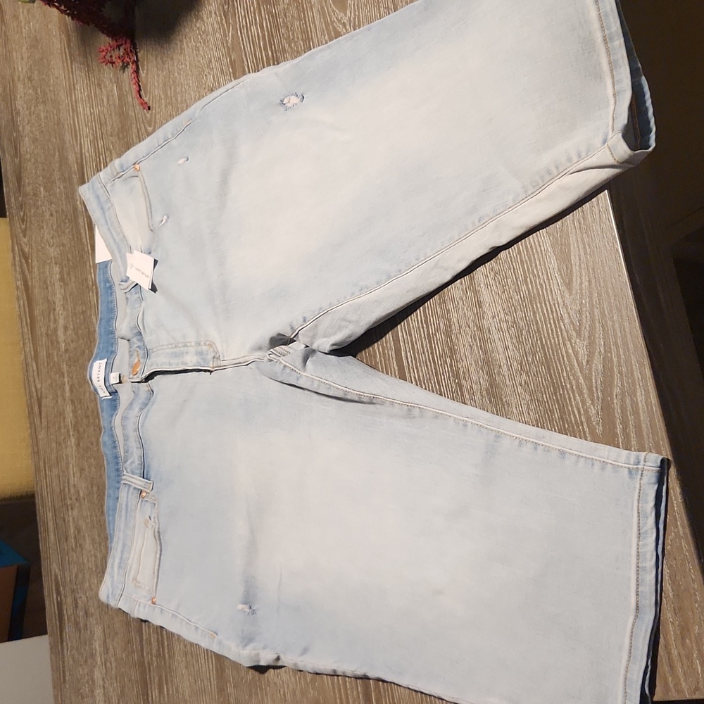 Signature fit skinny pedal shorts